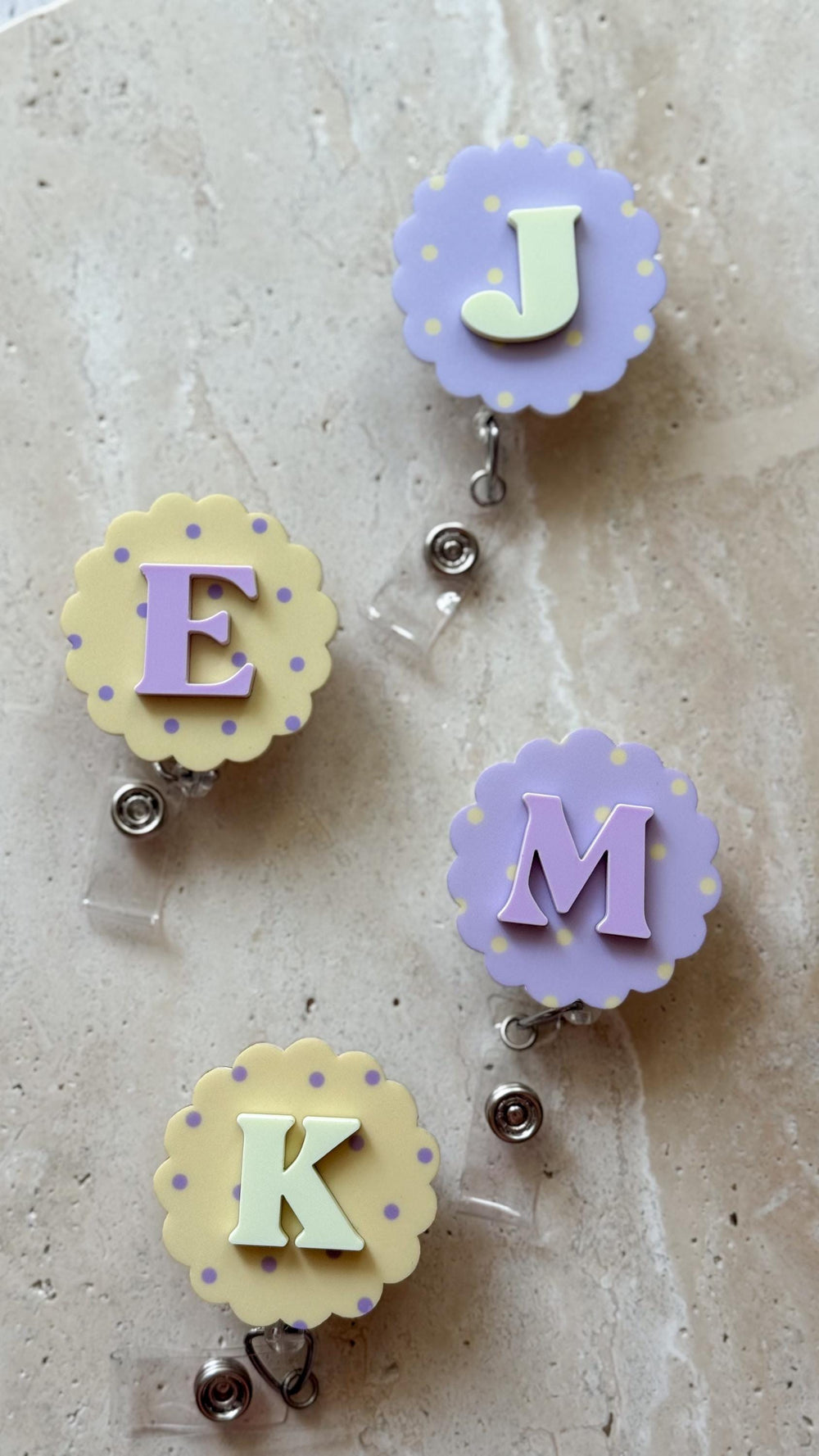 Scalloped Badge Reel by Monochromaticfinds
